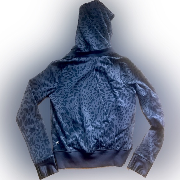 Lululemon womens leopard print black and gray hoodie jacket Size 4 - Picture 3 of 10